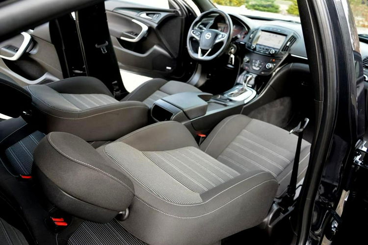 Opel Insignia 1.6T(170KM) Bi-Xenon Led Zegary Virtual Bose Navi 2x Parkt Alu 18" zdjęcie 25