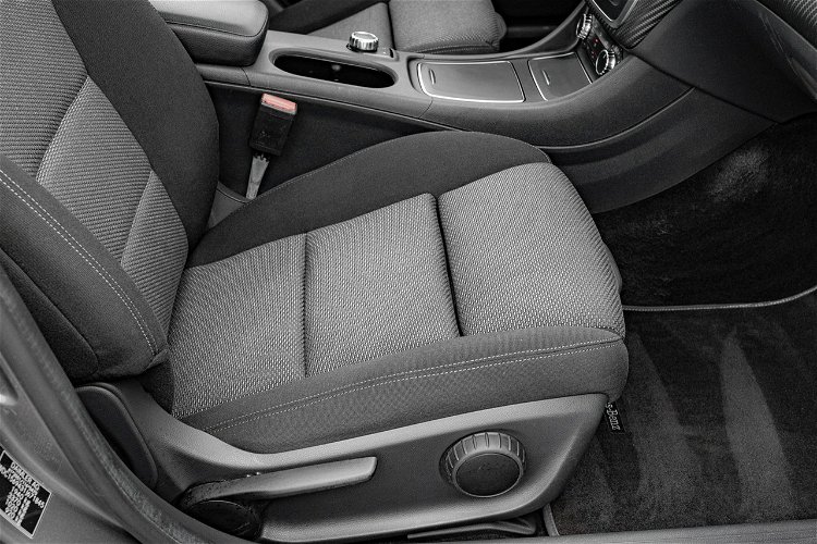 Mercedes GLA 200 GLA 200 7G-DCT 156KM Tryby jazdy Cz.cof Podgrz.f Salon PL VAT 23% zdjęcie 34