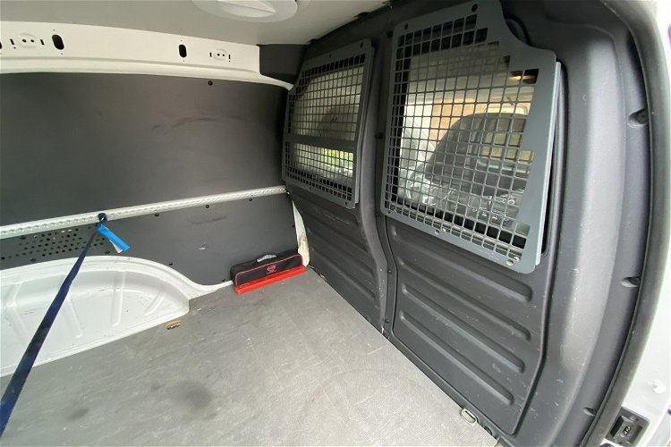 Volkswagen Caddy 1.6tdi super stan dobrze wyposażony klimatronik zdjęcie 12
