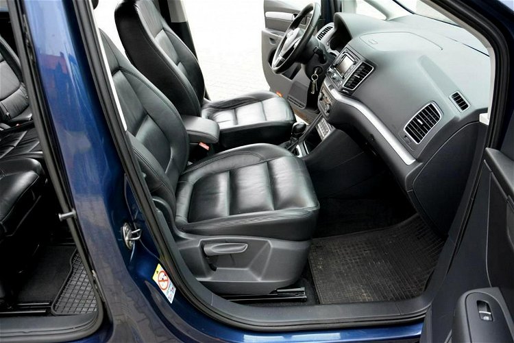 Volkswagen Sharan 7-Foteli DSG _bi- Xenon Ledy Skóry Navi el.drzwi 2xParktronic zdjęcie 22