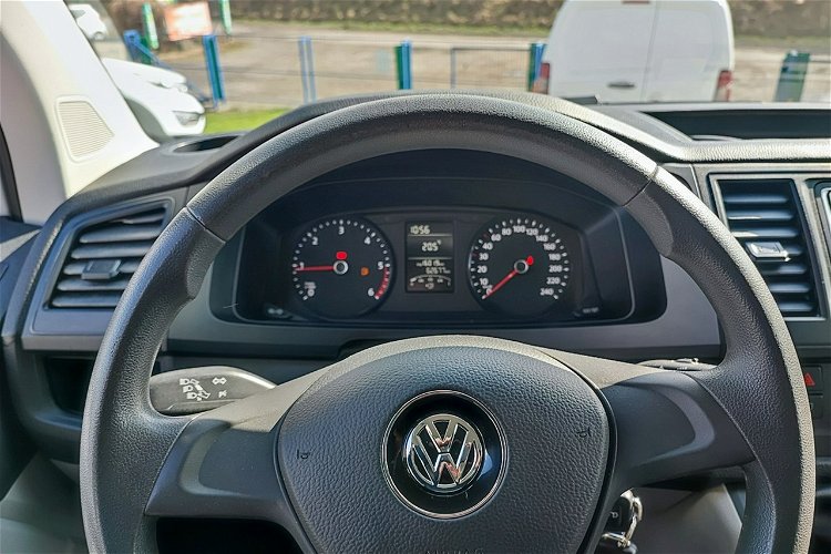 Volkswagen Transporter niski przebieg + klimatyzacja i 2 klucze zdjęcie 17