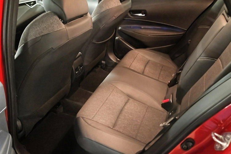 Toyota Corolla TS 1.8 HSD 122KM COMFORT STYLE TECH, salon Polska, gwarancja, FV23% zdjęcie 11