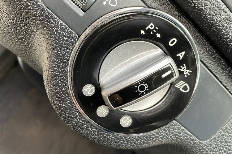 Mercedes C 200 Bardzo zadbana - 100% oryginalny przebieg zdjęcie 10