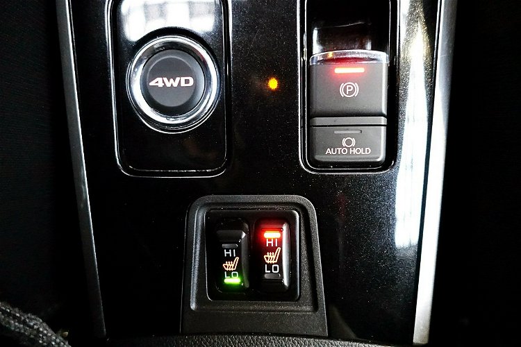 Mitsubishi Outlander 4x4 Automat Instyle SDA LED+ACC+NAVI Gwarancja Iwł Kraj Bezwypad F23% 4x2 zdjęcie 16