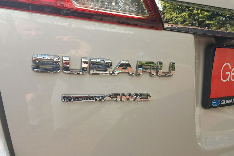 Subaru OUTBACK Salon PL 4x4 3.6 V 260KM Bezwypadkowy Full Opcja Biała Perła zdjęcie 17