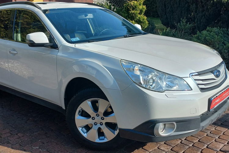 Subaru OUTBACK Salon PL 4x4 3.6 V 260KM Bezwypadkowy Full Opcja Biała Perła zdjęcie 33