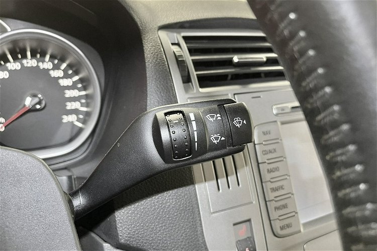 Ford Kuga 2.0 140KM TITANIUM PLUS NAVI 4x4 Navi Lift Klimatronic Alu Z NIEMIEC zdjęcie 21