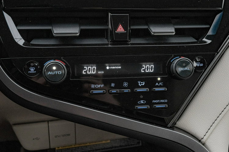 Toyota Camry 2.5 Hybrid Executive CVT Podgrz.f Elektr.f K.cofania Salon PL VAT 23% zdjęcie 22