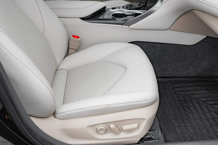 Toyota Camry 2.5 Hybrid Executive CVT Podgrz.f Elektr.f K.cofania Salon PL VAT 23% zdjęcie 33