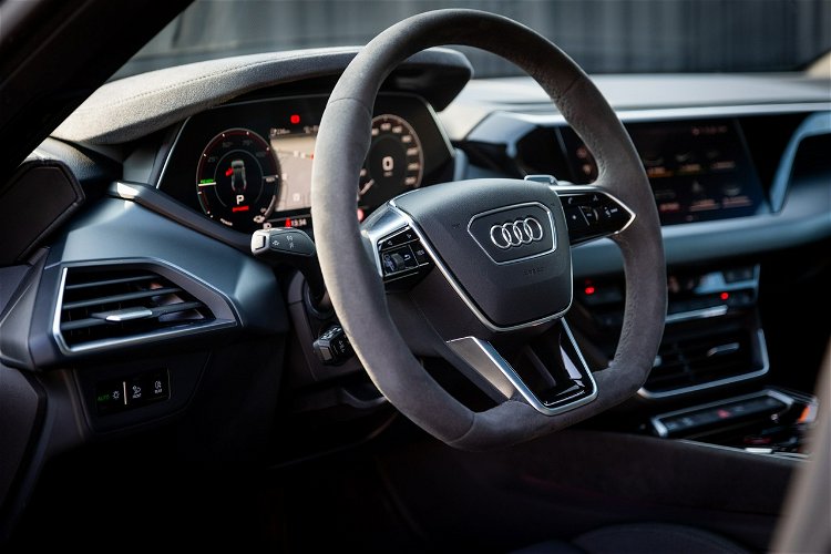 Audi e-tron GT VAT 23% Design-pakiet Quattro Panorama Matrix-LED Bang&Olufsen zdjęcie 6