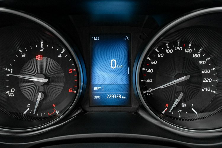 Toyota Avensis 2.0 D-4D 143KM K.cofania Xenon 2 stref klima Salon PL VAT 23% zdjęcie 19