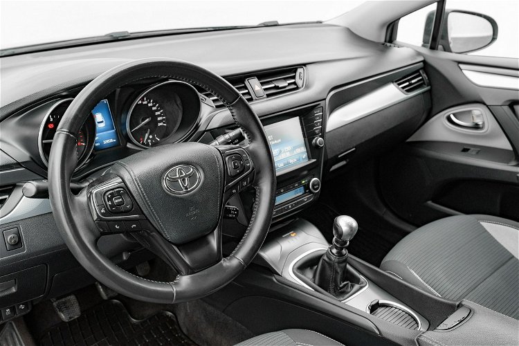 Toyota Avensis 2.0 D-4D 143KM K.cofania Xenon 2 stref klima Salon PL VAT 23% zdjęcie 6