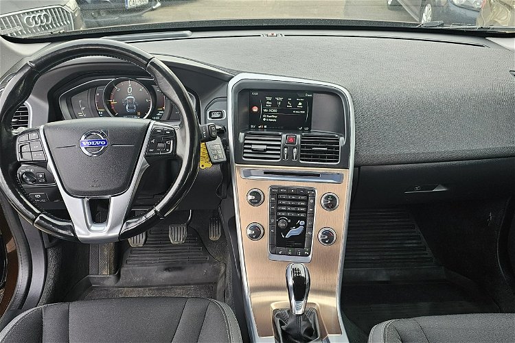 Volvo XC 60 radar, grzane fotele i kierownica, navigacja zdjęcie 23
