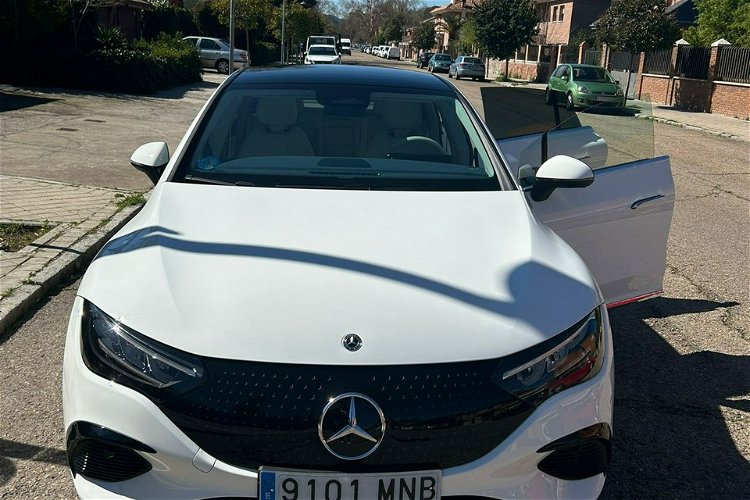 Mercedes EQE Bardzo zadbana - bezwypadkowa zdjęcie 12