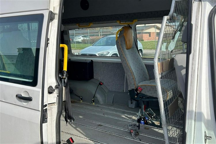 Volkswagen Transporter Automat Winda dla niepełnosprawnych 9 osobowa wersja Wysoki zdjęcie 12