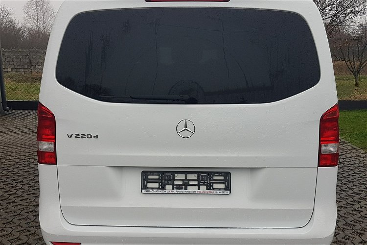 Mercedes klasa V V KLASSE DŁUGI 8 OSÓB ALU R18 KRAJOWY KLIMA TEMPOMAT zdjęcie 19
