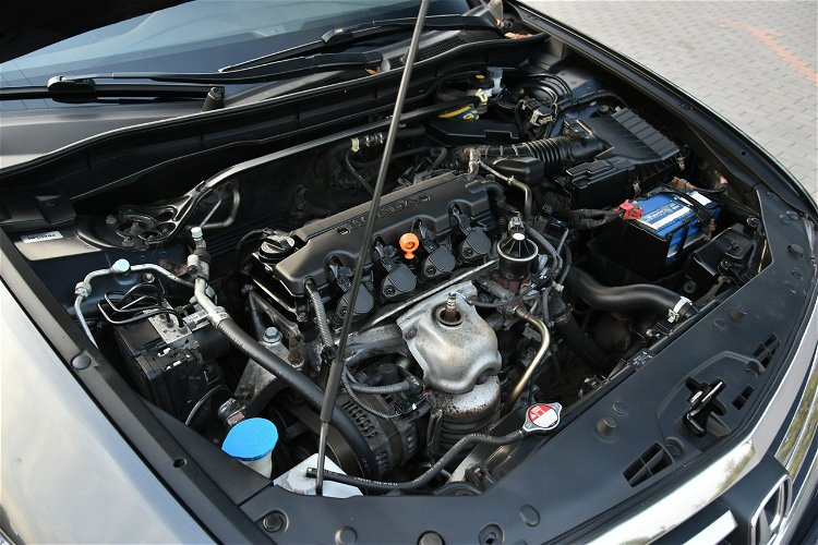 Honda Accord 2.0i-VTEC 156KM Manual X.2012r. Polski Salon Climatronic TEMPOMAT zdjęcie 21