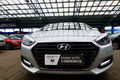 samochód osobowy Hyundai zdjęcie 1