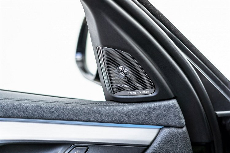 BMW X6 M50d 381KM/Driving Assistant Plus/Adaptacyjny LED/Harman/Fotel Komfort zdjęcie 18