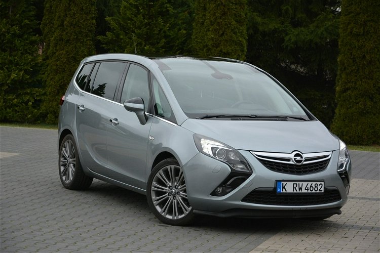 Opel Zafira 1.4T(140KM) bi-Xenon Ledy _Panorama z Niemiec 7-foteli zdjęcie 10