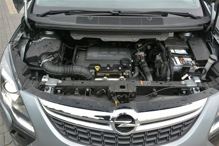 Opel Zafira 1.4T(140KM) bi-Xenon Ledy _Panorama z Niemiec 7-foteli zdjęcie 29