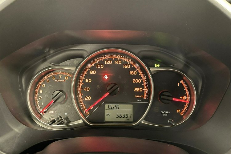 Toyota Yaris 1.33 99KM Face Lift Premium Klima Alu Kamera tyl 1Wł SALON PL 55.000km zdjęcie 9