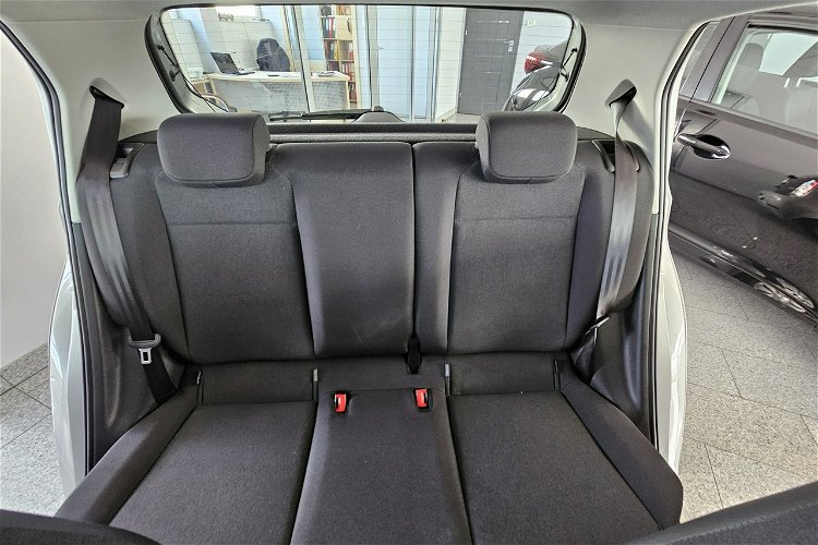 Volkswagen Up klimatronik , podgrzewane fotele , zarejestrowany, zadbany zdjęcie 12