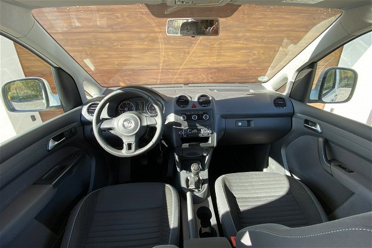 Volkswagen Caddy 15r. podjazd dla inwalidów rampa wózek webasto 5os. super stan zdjęcie 18