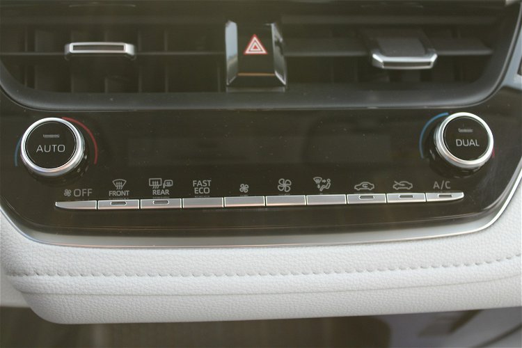 Toyota Corolla F-vat, salon-polska, HYBRYDA, Automat, I-właściciel, kamera-cof, comfort zdjęcie 27