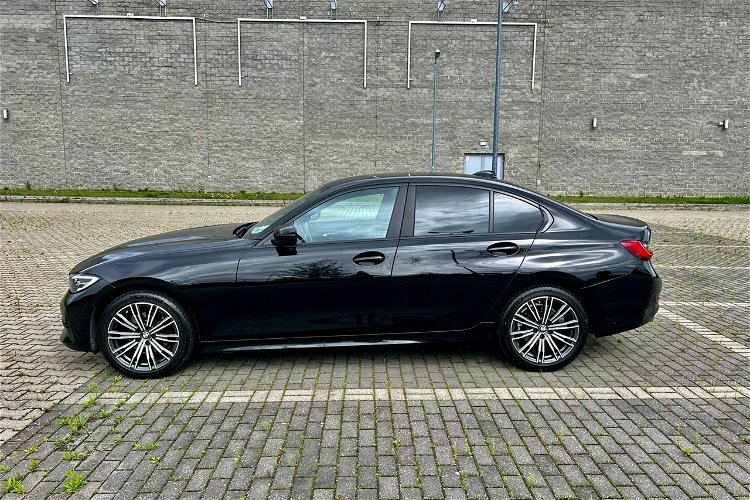 BMW Seria 3 full led m pakiet śliczna zadbana bez wkładu finansowego manual zdjęcie 10