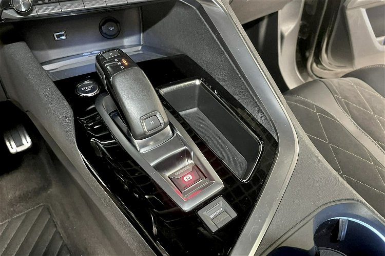 Peugeot 5008 2.0 Blue HDi 180PS GT Navi GPS 7os LED Kamery360 Focal Panorama ALU 19 zdjęcie 21