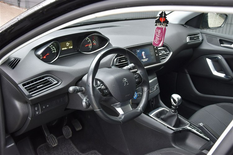 Peugeot 308 1.2 Benzyna Gwarancja Bogate Wyposażenie Zadbane zdjęcie 9