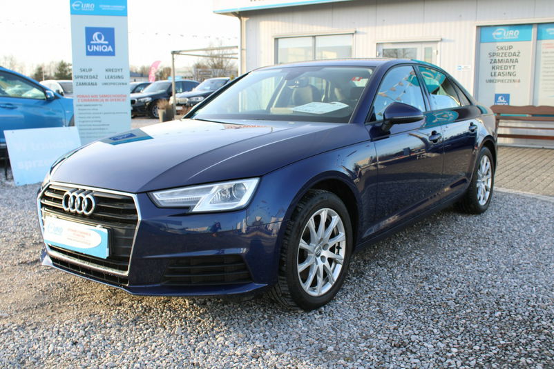 samochód osobowy Audi zdjęcie 1
