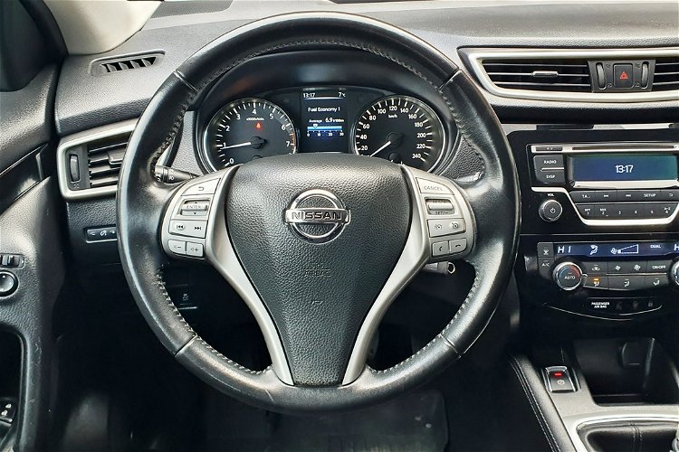 Nissan Qashqai 1.6 DIG -T 163 KM , Biała Perła , Climatronic, Salon PL, serwis . F.vat zdjęcie 18