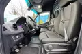 samochód dostawczy Mercedes zdjęcie 37