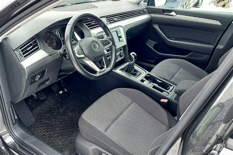Volkswagen Passat 1.5 TSI 150KM EVO Essence 12m-cy Gwarancji Salon Polska zdjęcie 10