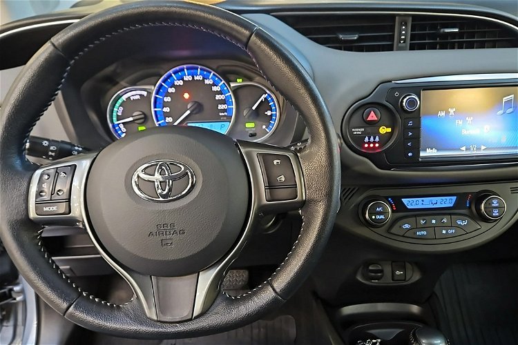 Toyota Yaris 1.5 HSD 100KM PREMIUM CITY DESIGN, salon Polska, gwarancja zdjęcie 15