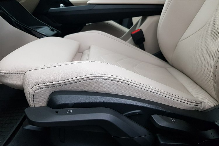 BMW X1 sDrive18i 136KM PL-Salon Dostęp Komfortowy Adaptacyjny LED Fotel Sport zdjęcie 12