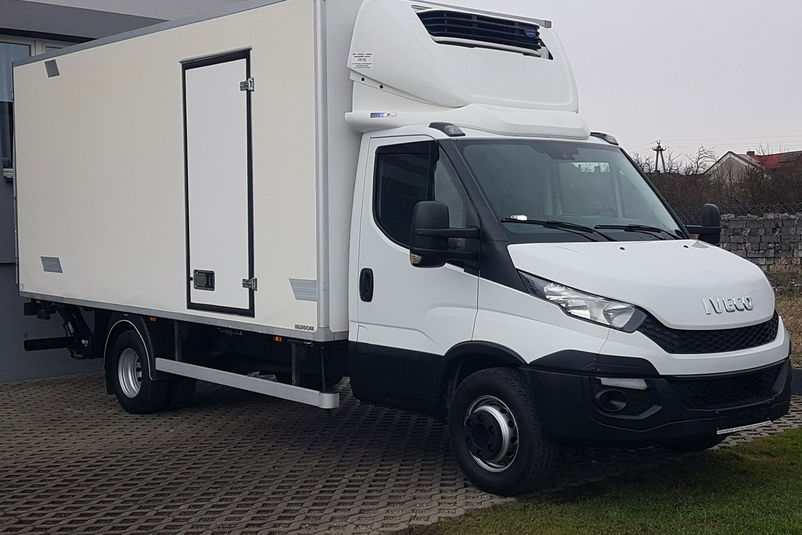 samochód ciężarowy Iveco zdjęcie 1