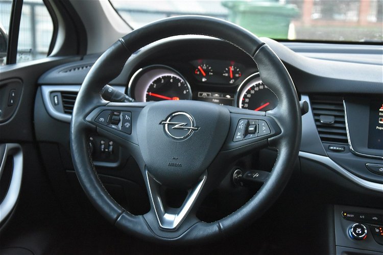Opel Astra 1.2 Benzyna Gwarancja Bogate Wyposażenie Zadbane zdjęcie 15