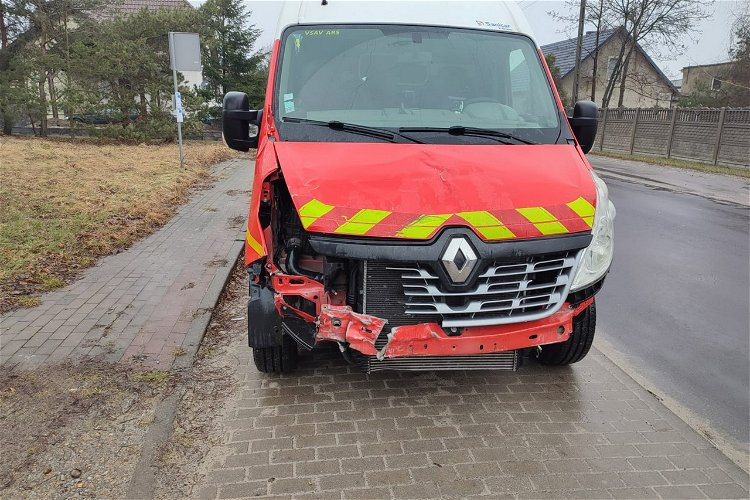 Renault Master Karetka ambulans pogotowie zdjęcie 5