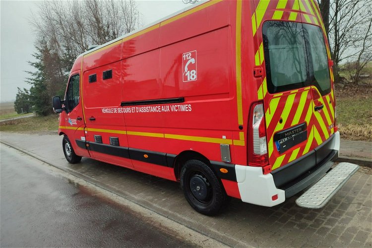 Renault Master Karetka ambulans pogotowie zdjęcie 8