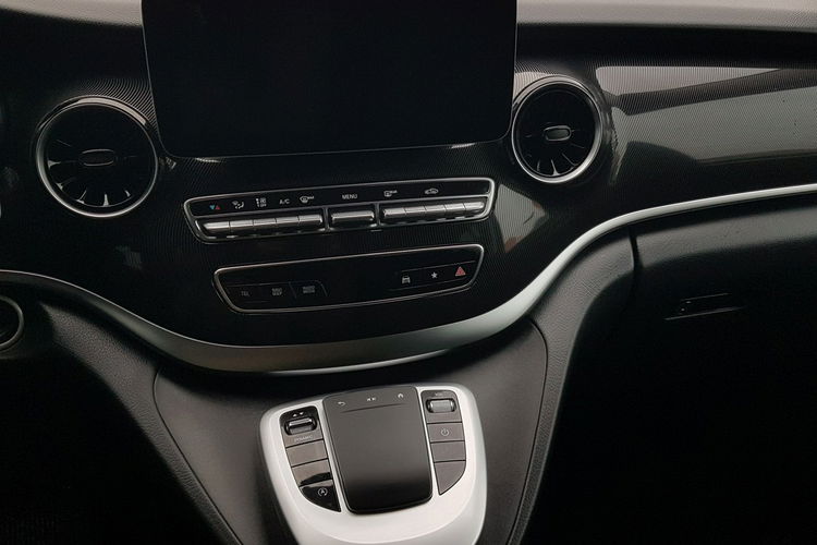 Mercedes V 220 V KLASSE 220 8 OSÓB ALU R18 KRAJOWY KLIMA TEMPOMAT zdjęcie 10