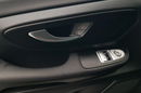 Mercedes V 220 V KLASSE 220 8 OSÓB ALU R18 KRAJOWY KLIMA TEMPOMAT zdjęcie 11