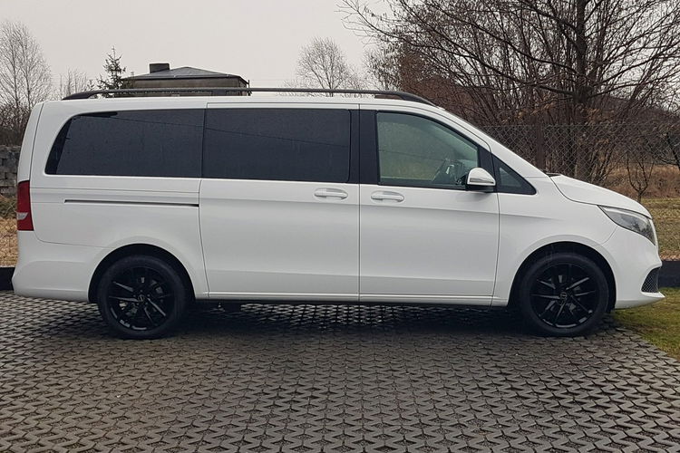 Mercedes V 220 V KLASSE 220 8 OSÓB ALU R18 KRAJOWY KLIMA TEMPOMAT zdjęcie 13