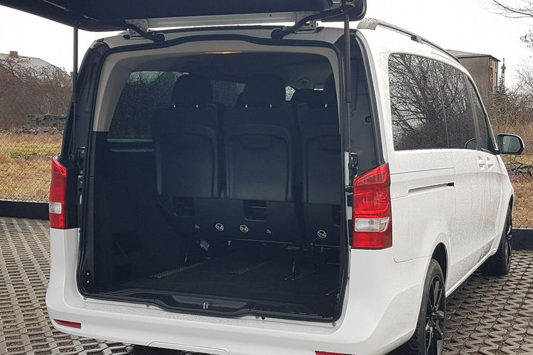 Mercedes V 220 V KLASSE 220 8 OSÓB ALU R18 KRAJOWY KLIMA TEMPOMAT zdjęcie 26