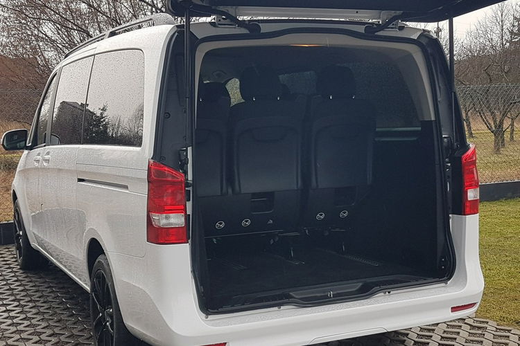 Mercedes V 220 V KLASSE 220 8 OSÓB ALU R18 KRAJOWY KLIMA TEMPOMAT zdjęcie 27