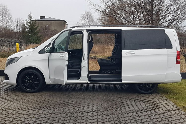 Mercedes V 220 V KLASSE 220 8 OSÓB ALU R18 KRAJOWY KLIMA TEMPOMAT zdjęcie 31