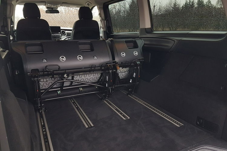 Mercedes V 220 V KLASSE 220 8 OSÓB ALU R18 KRAJOWY KLIMA TEMPOMAT zdjęcie 37