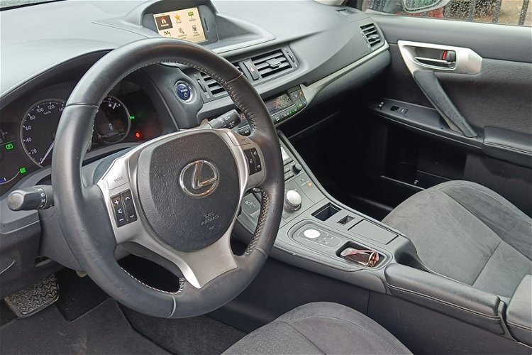 Lexus CT 200h Executive Line, hybryda, alkantara, nawigacja, czujniki cofania zdjęcie 13